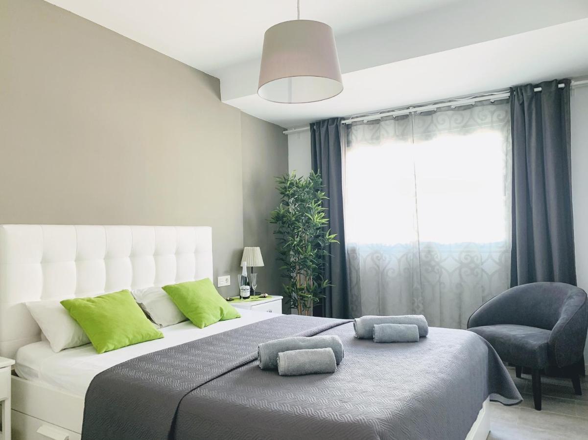 51E-Scape Apartment คอร์ราเลโฮ ภายนอก รูปภาพ